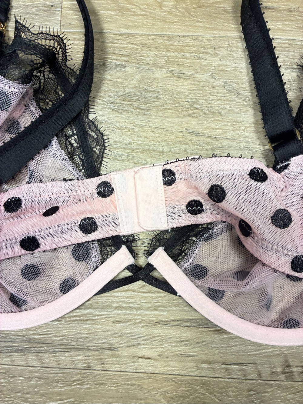Victoria Secret Polka Dot Sheer Unlined Demi Lace Bra - Picture 4 of 10